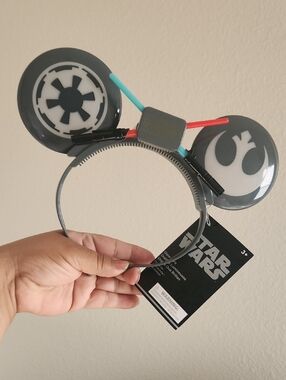 Star Wars Disney Light Up Headband NWT